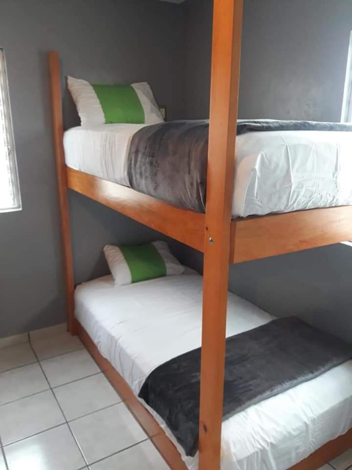 Tortuga Hostel Topolobampo Kültér fotó